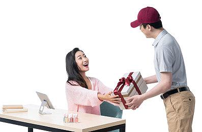 欧美服PS Plus 1月会免游戏公布：《自杀小队：战胜正义联盟》等